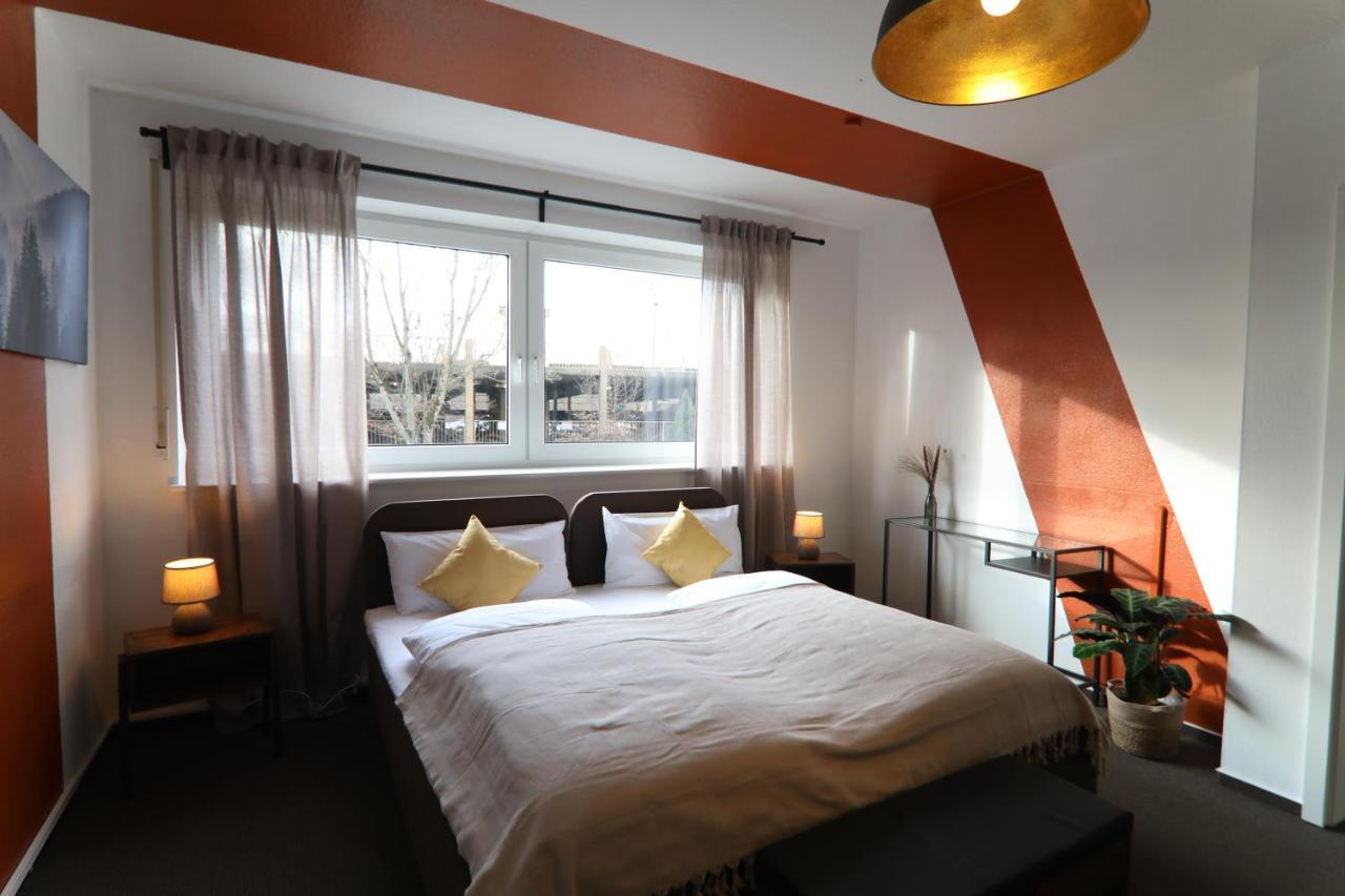 Urban Lodge Erlangen I Superzentral I Free Parking I Wlan I Netflix Exterior foto